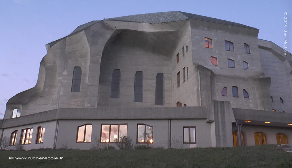Le Goetheanum, 